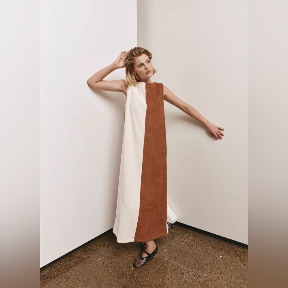 VRG GRL Anya Midi Dress Splice